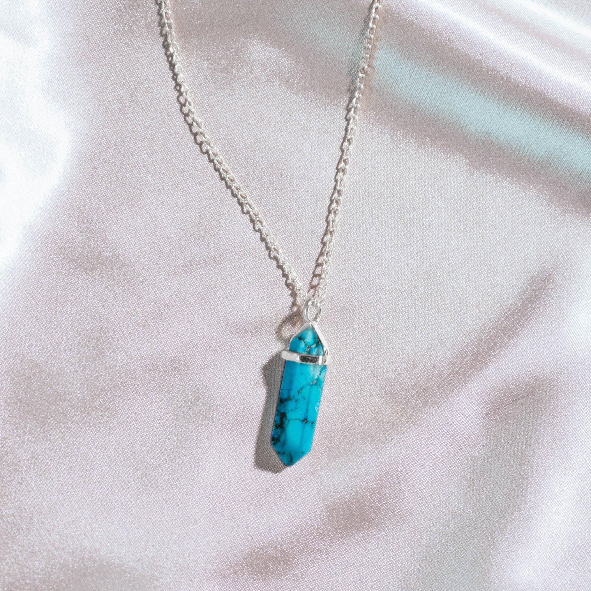 Turquoise Stone Necklace - Time's Reel